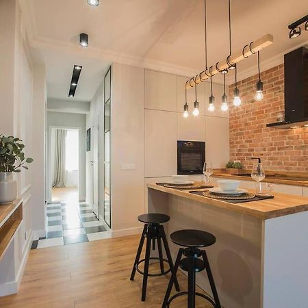 Modern Flat In The Centre - By Hik Apartments Varsovia Exterior foto
